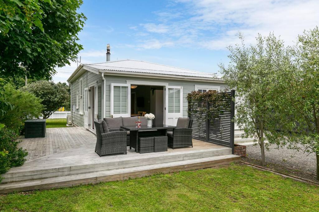 Historic Charm In Greytown - Cosy Kowhai Cottage Exterior foto