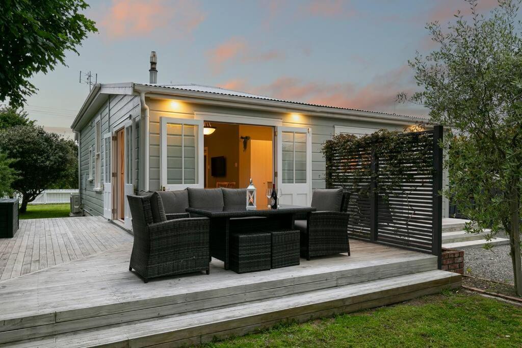Historic Charm In Greytown - Cosy Kowhai Cottage Exterior foto