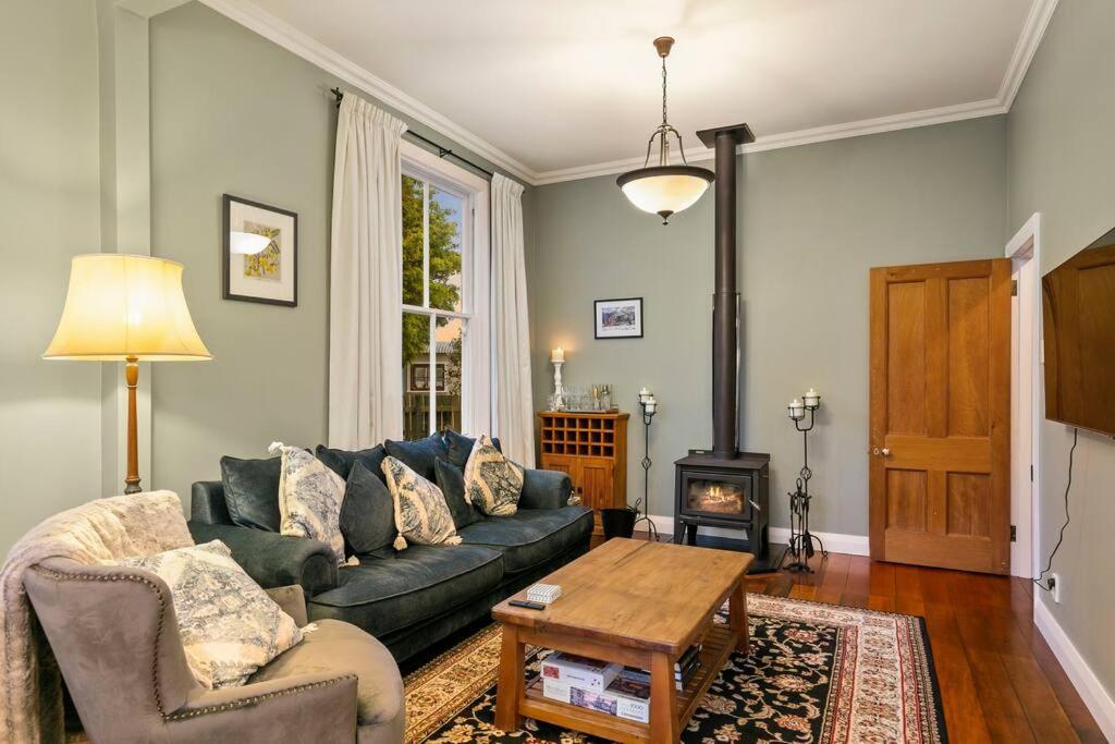 Historic Charm In Greytown - Cosy Kowhai Cottage Exterior foto