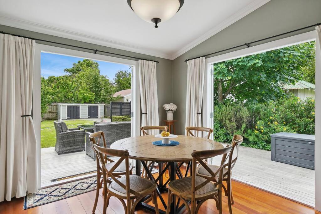 Historic Charm In Greytown - Cosy Kowhai Cottage Exterior foto
